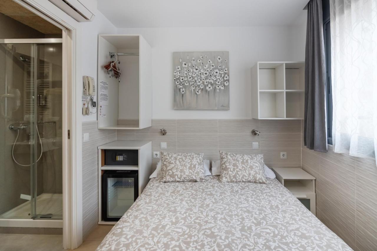 Hostal House Barcelona Ngoại thất bức ảnh