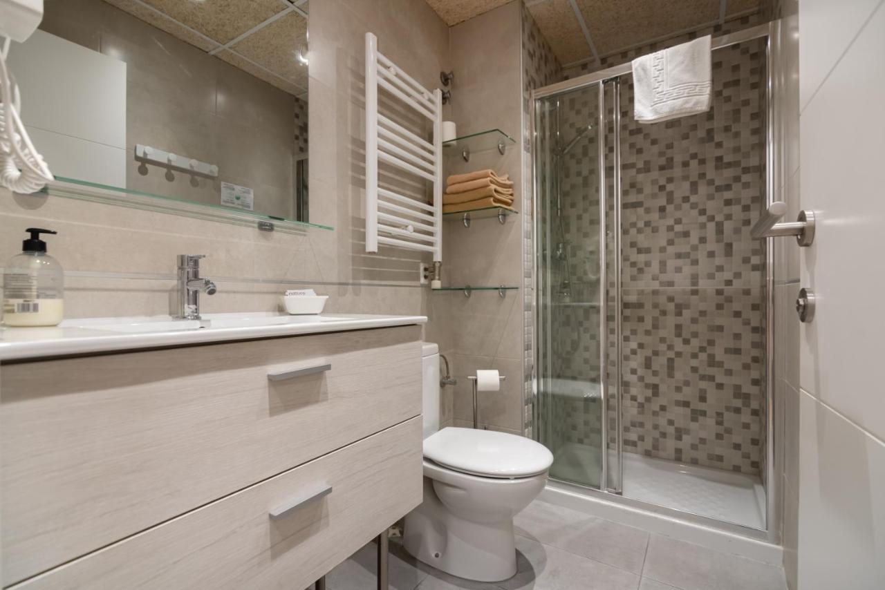 Hostal House Barcelona Ngoại thất bức ảnh