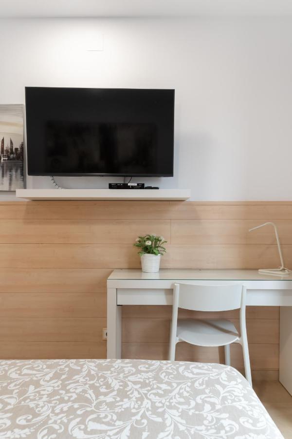 Hostal House Barcelona Ngoại thất bức ảnh
