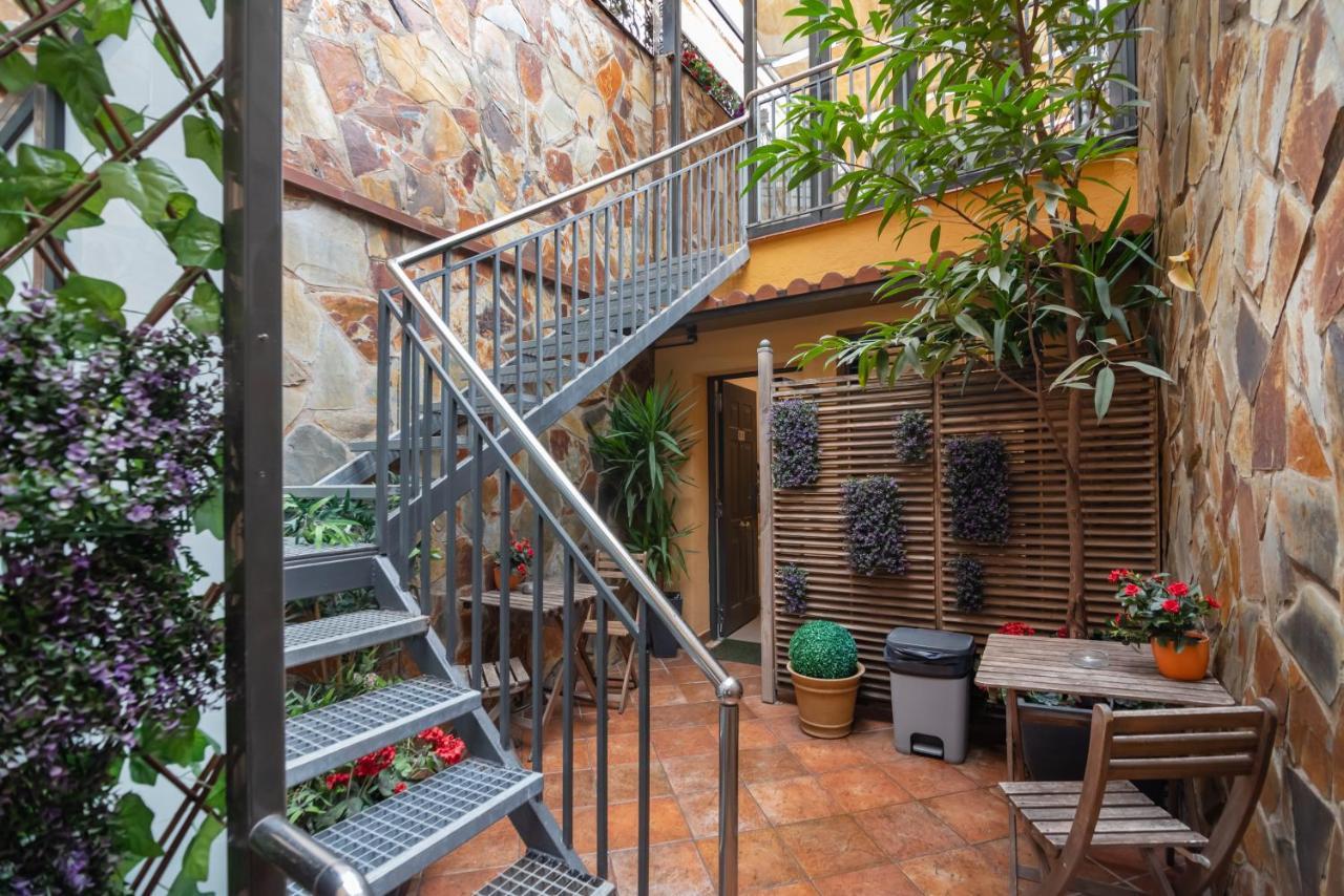 Hostal House Barcelona Ngoại thất bức ảnh