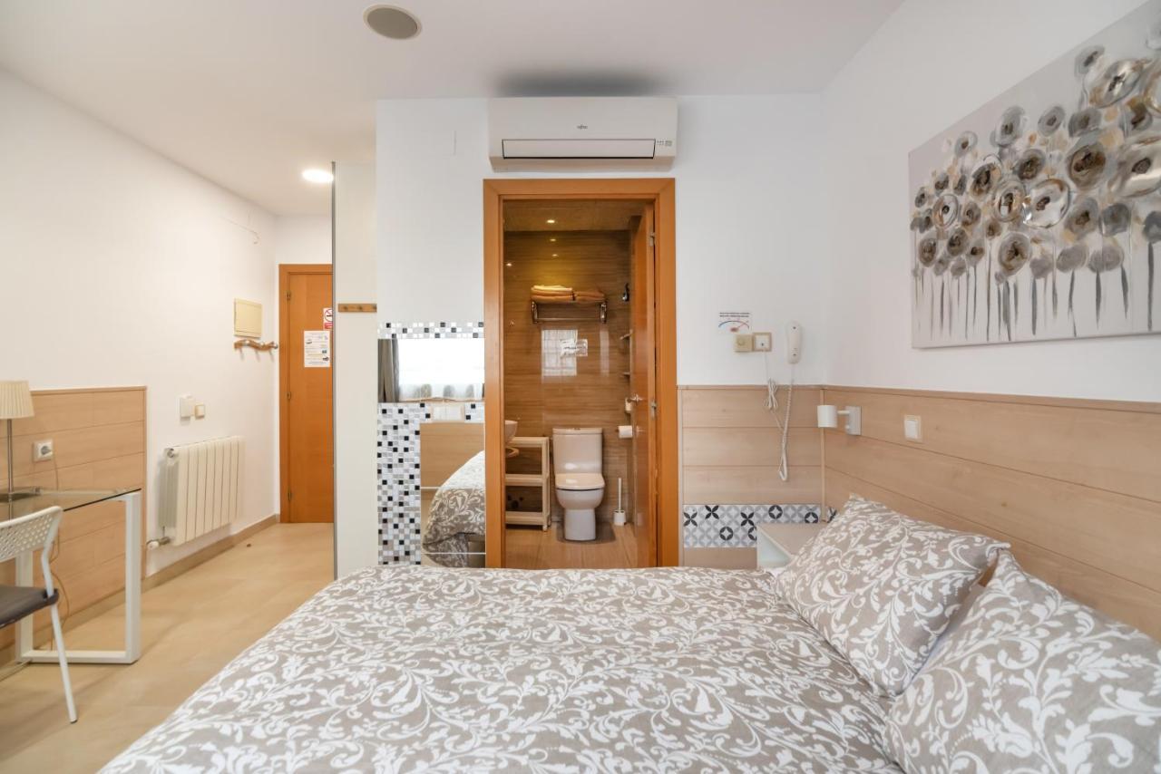 Hostal House Barcelona Ngoại thất bức ảnh