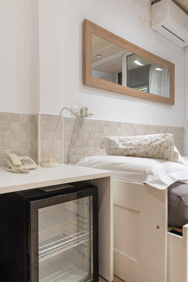 Hostal House Barcelona Ngoại thất bức ảnh