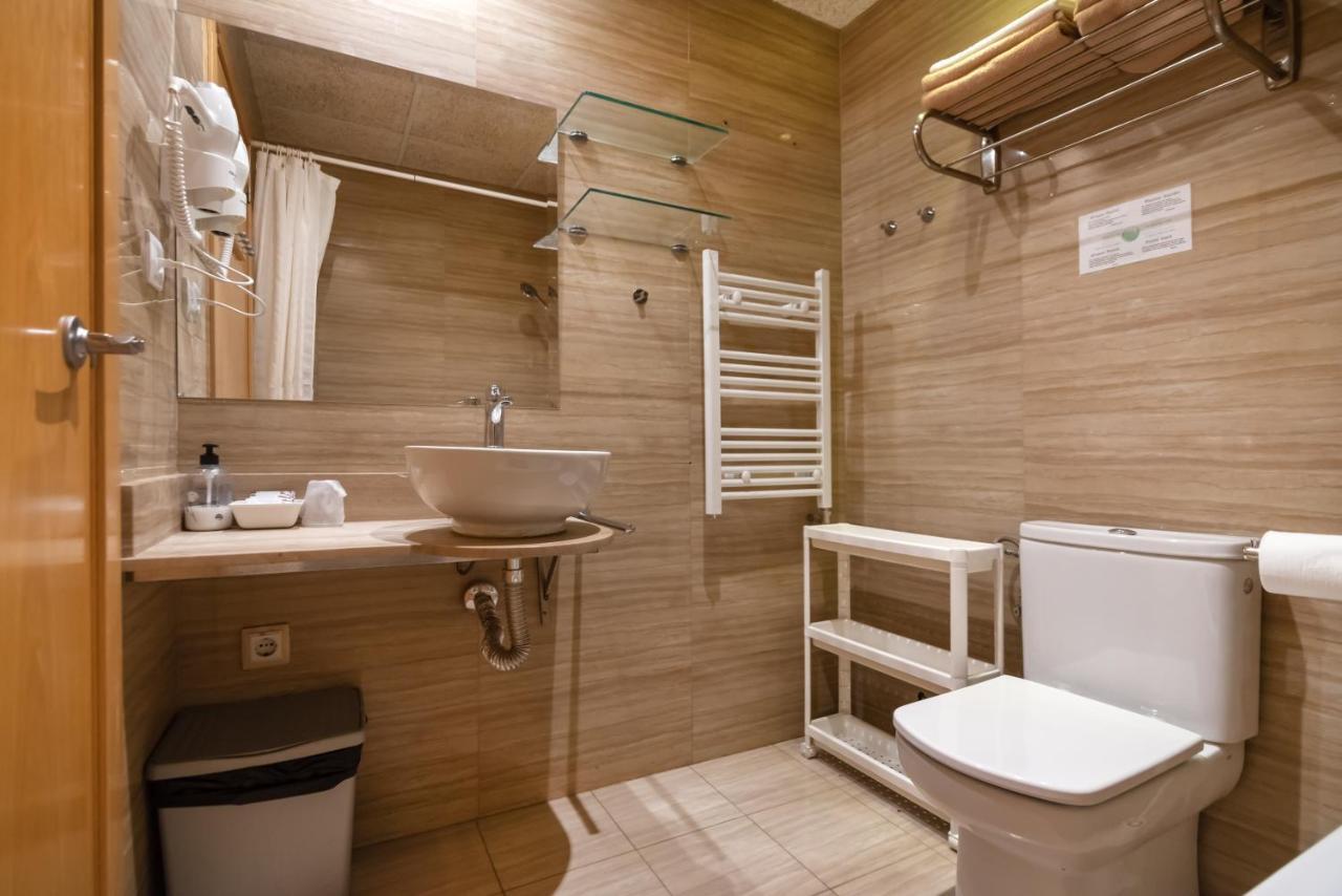 Hostal House Barcelona Ngoại thất bức ảnh